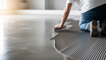 Le béton ciré : applications et techniques pour débutants