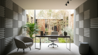 Acoustique et isolation : créer un environnement de travail calme dans un intérieur design