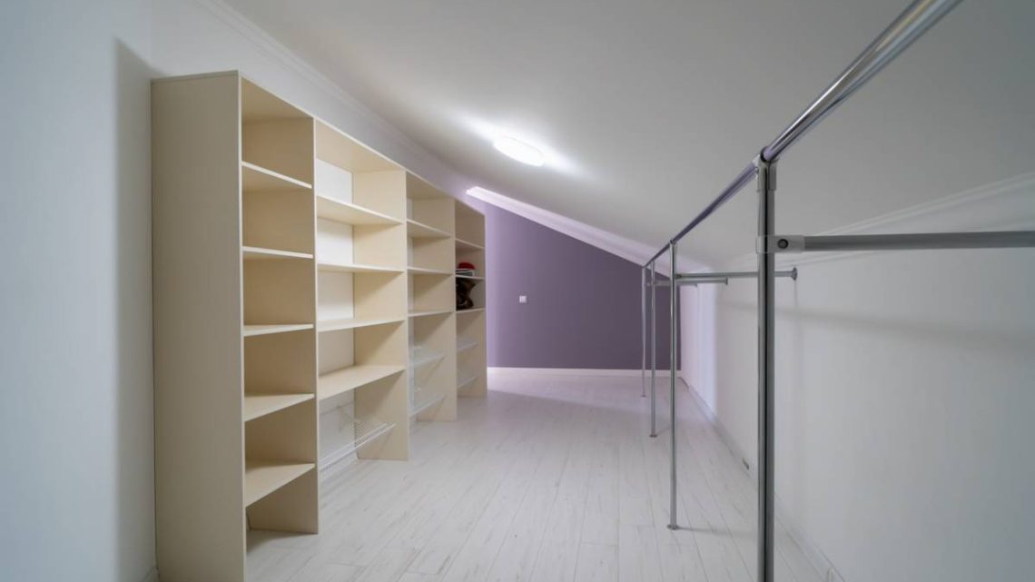 Comment transformer un espace perdu en rangement astucieux ?